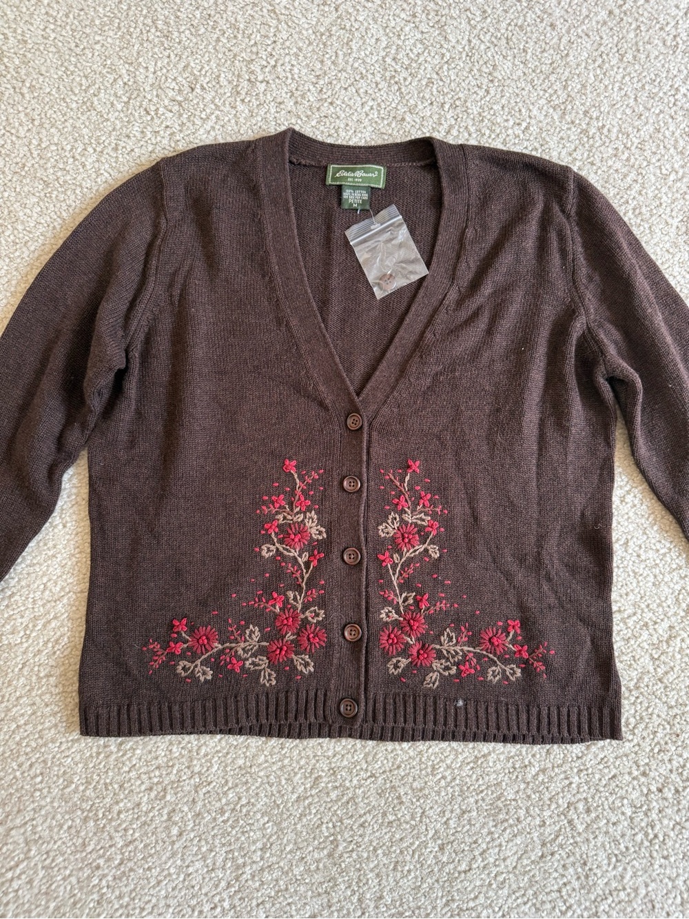 NWT Eddie Bauer vintage embroidered sweater